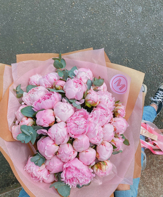 50/100 Peony Bouquet U.K.
